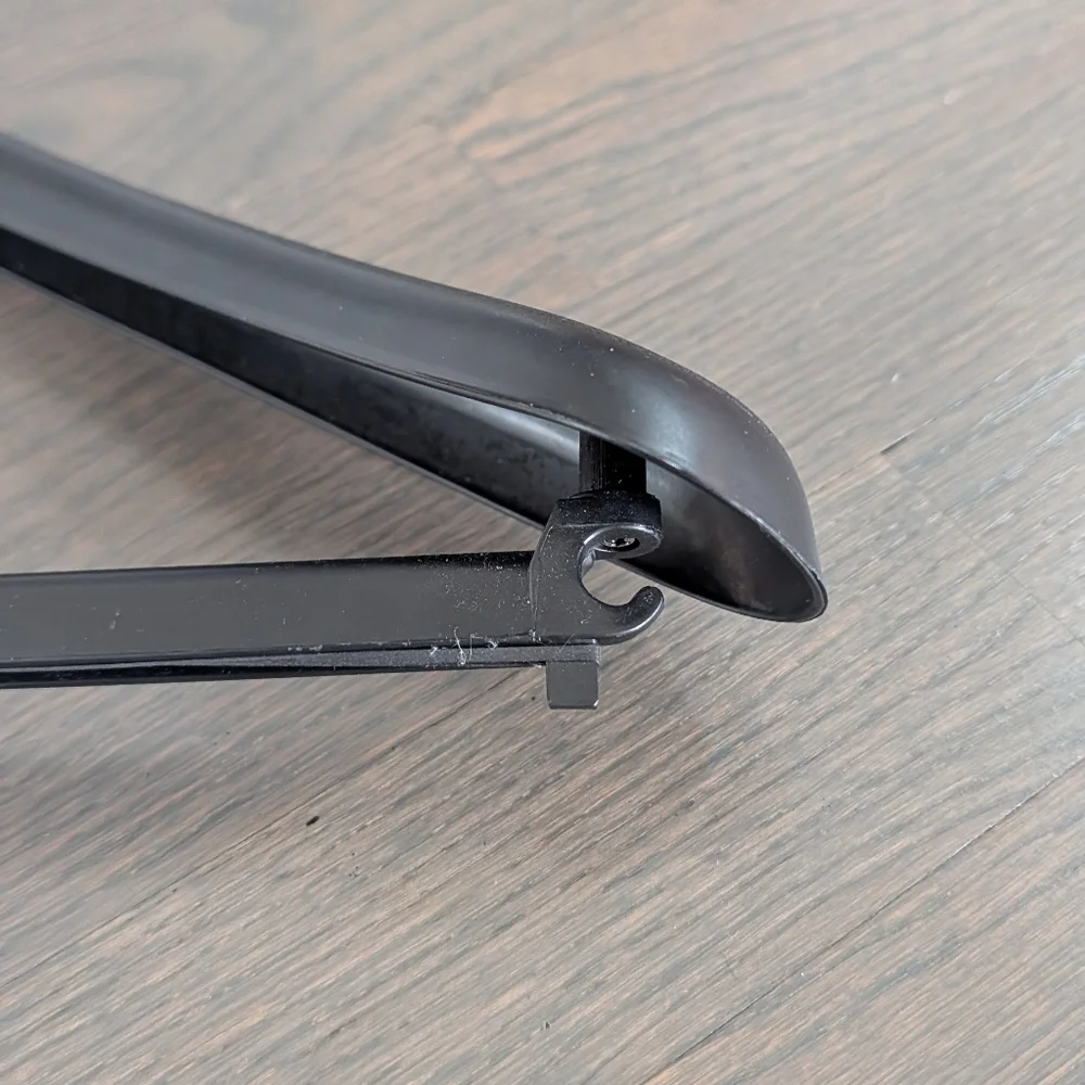 Michael Kors Suit Hanger - Black